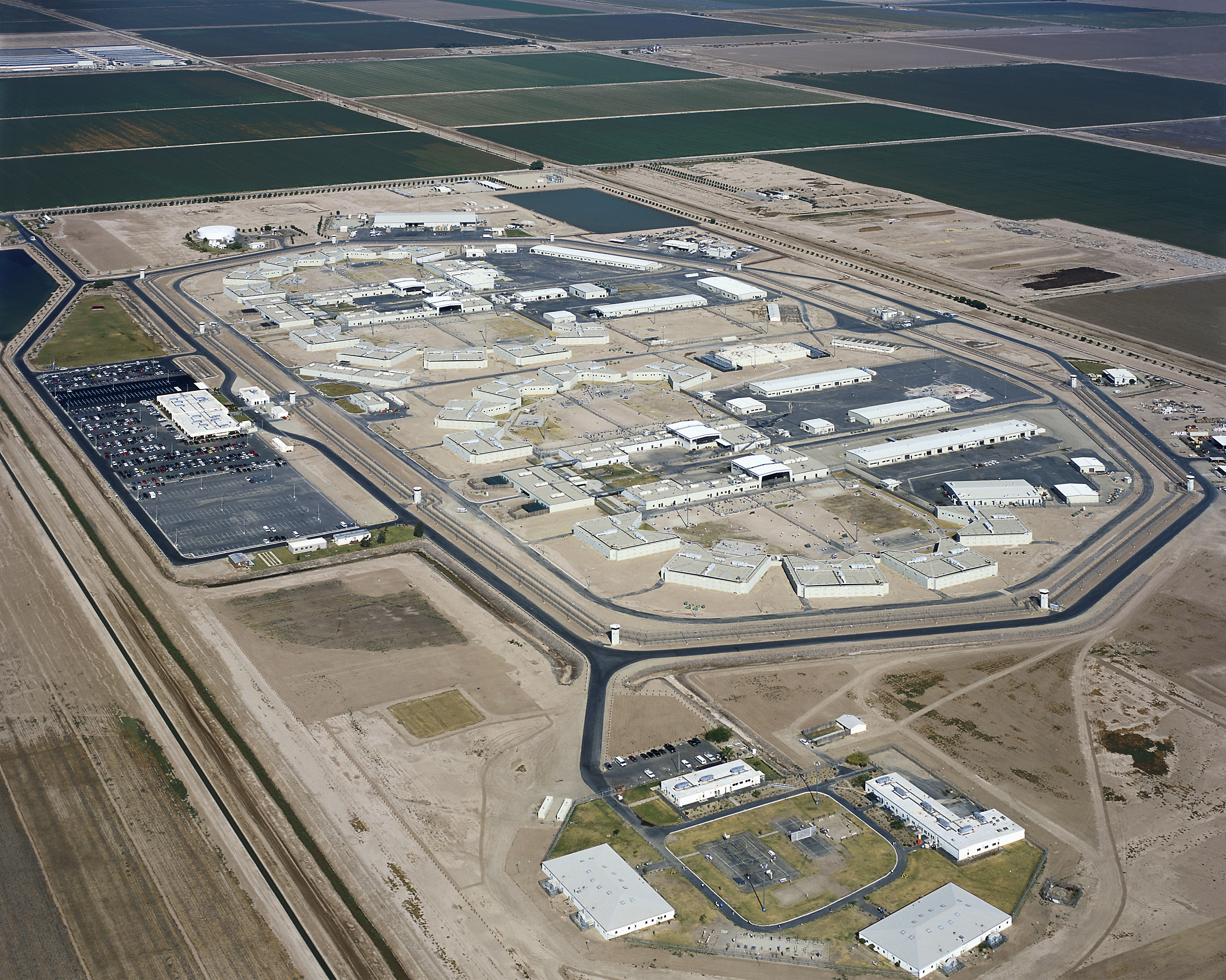 Calipatria State Prison (CAL)