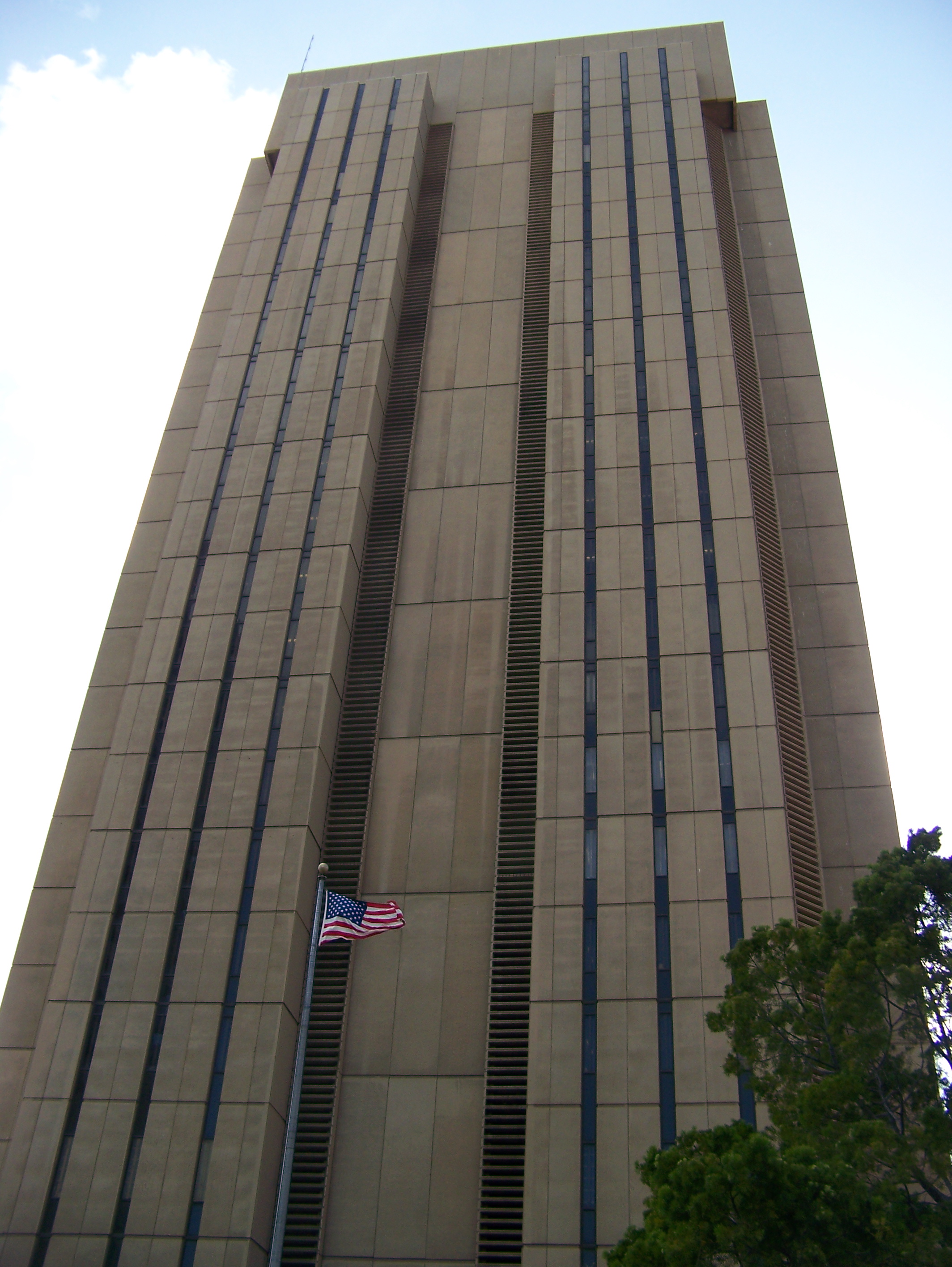 Metropolitan Correctional Center (MCC) - San Diego